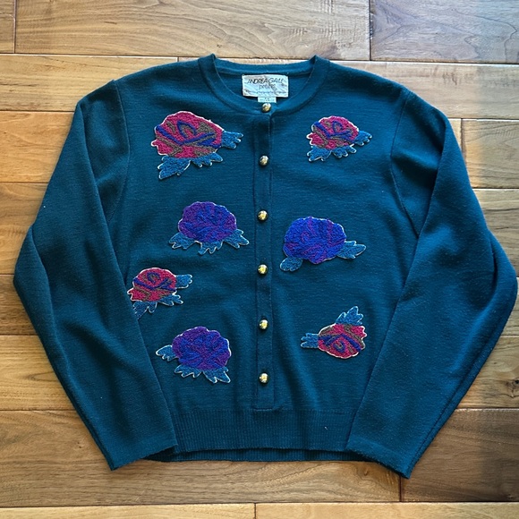 Vtg Andrea Gayle cardigan pullover sweater with floral embroidery
